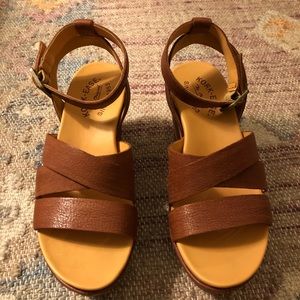 NWOT Kork-ease Wedge